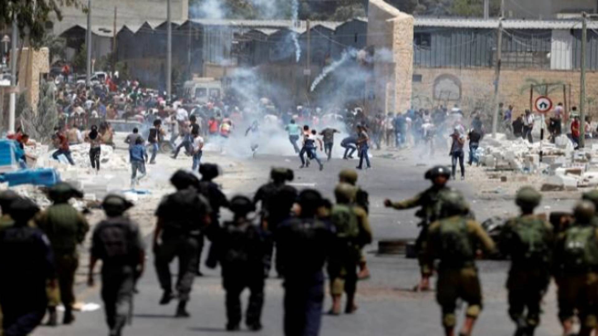 مواجهات بين فلسطينيين وقوات الاحتلال الإسرائيلي - أرشيفية