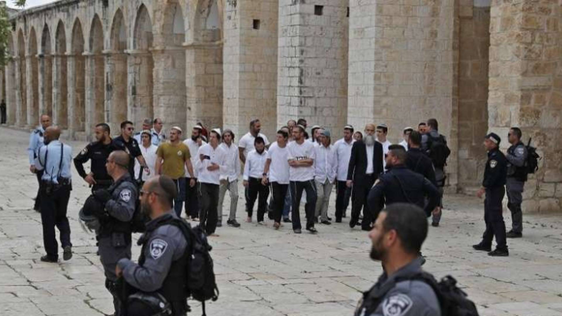 صورة أرشيفية من اقتحام مستوطنين للمسجد الأقصى