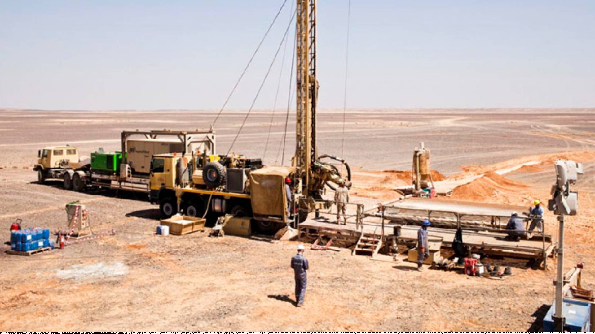 صورة أرشيفية لاستخراج الصخر الزيتي