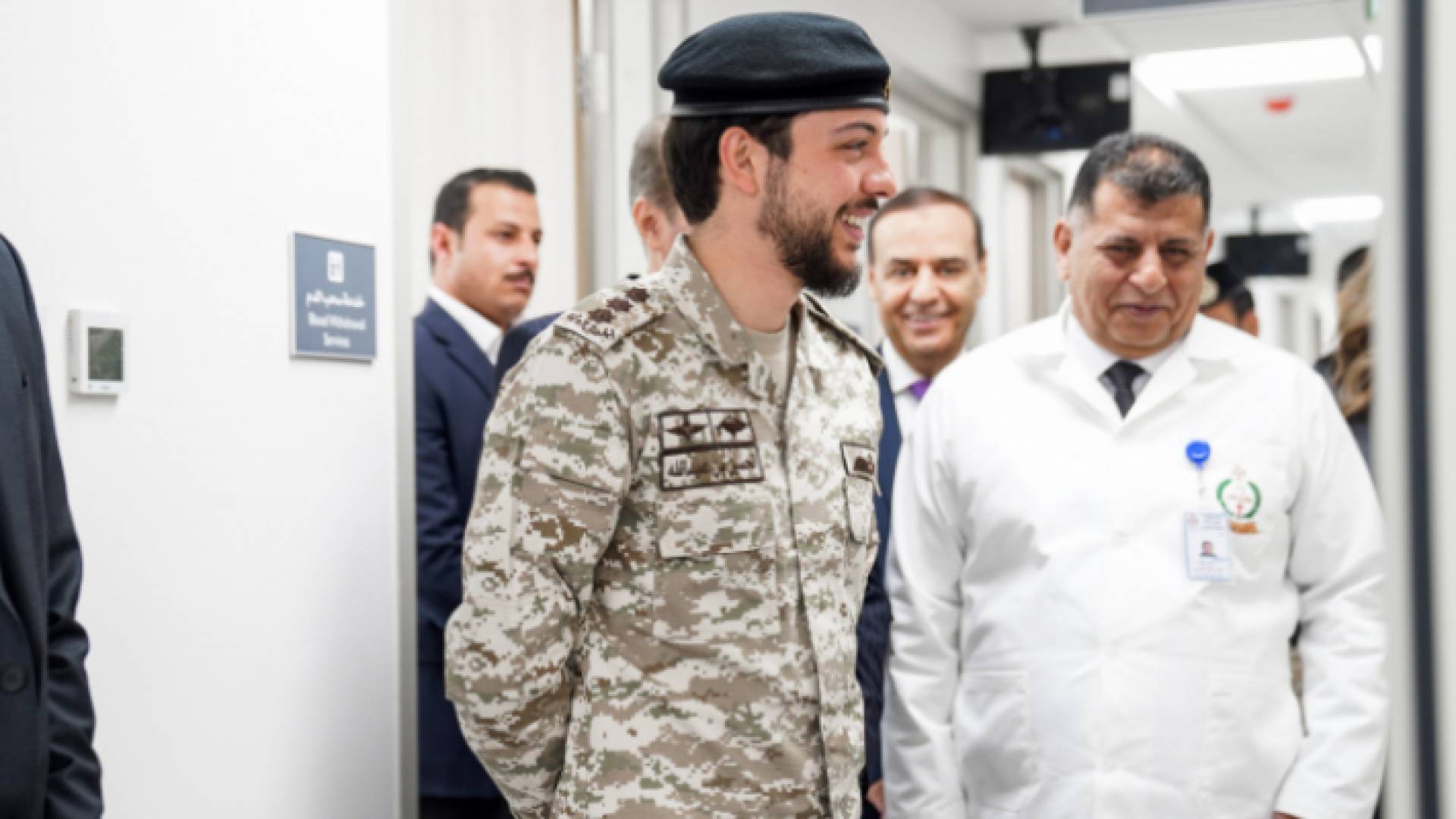 ولي العهد يفتتح مشروع إعادة تأهيل وتطوير مركز صحي الأميرة بسمة الشامل