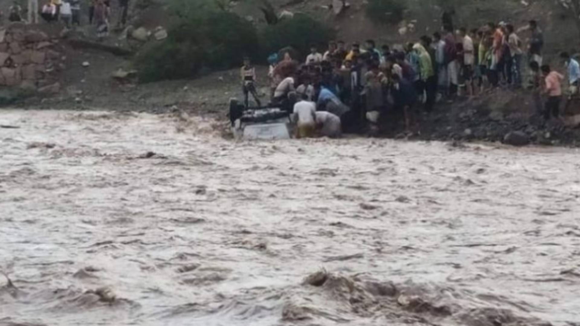 صورة للقارب