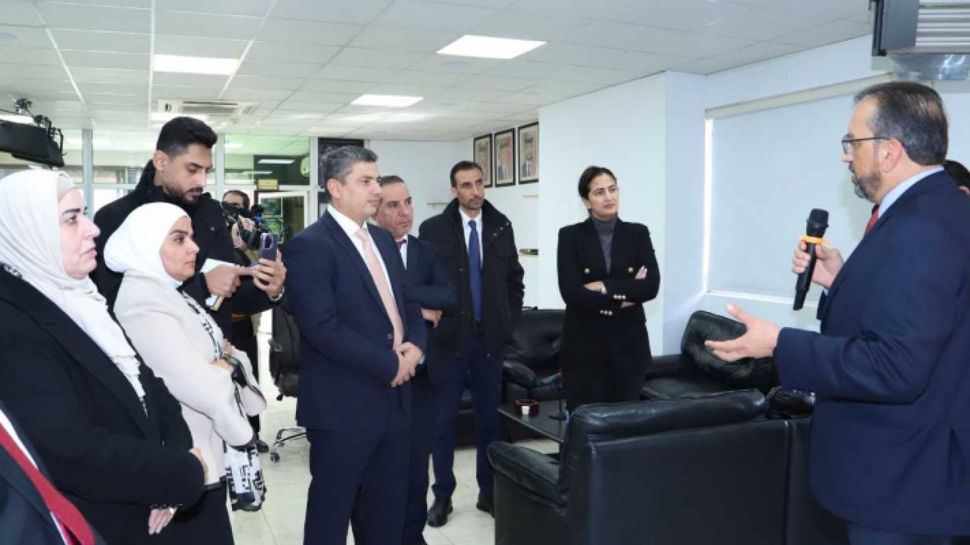 جانب من الزيارة