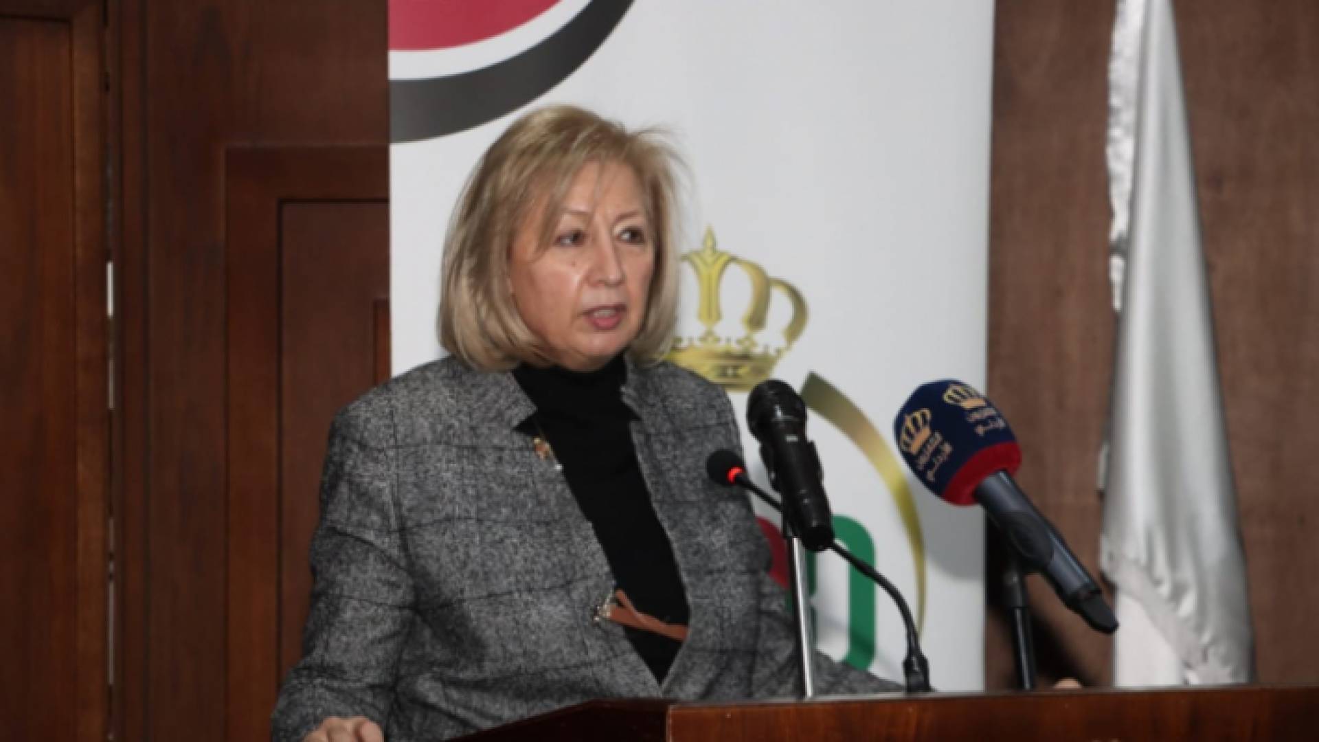 وزيرة الثقافة هيفاء النجار