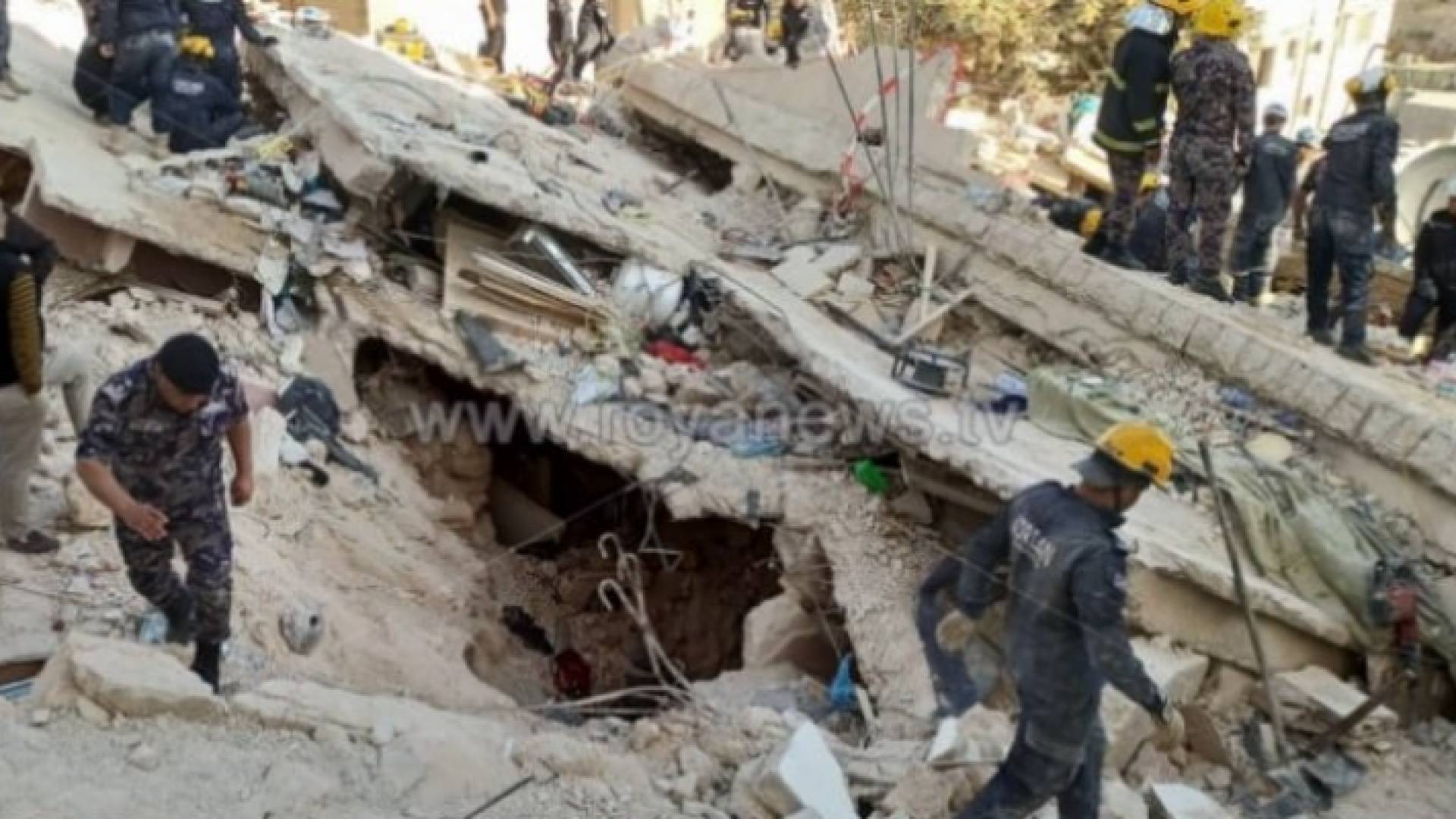 صورة أرشيفية من انهيار عمارة اللويبدة