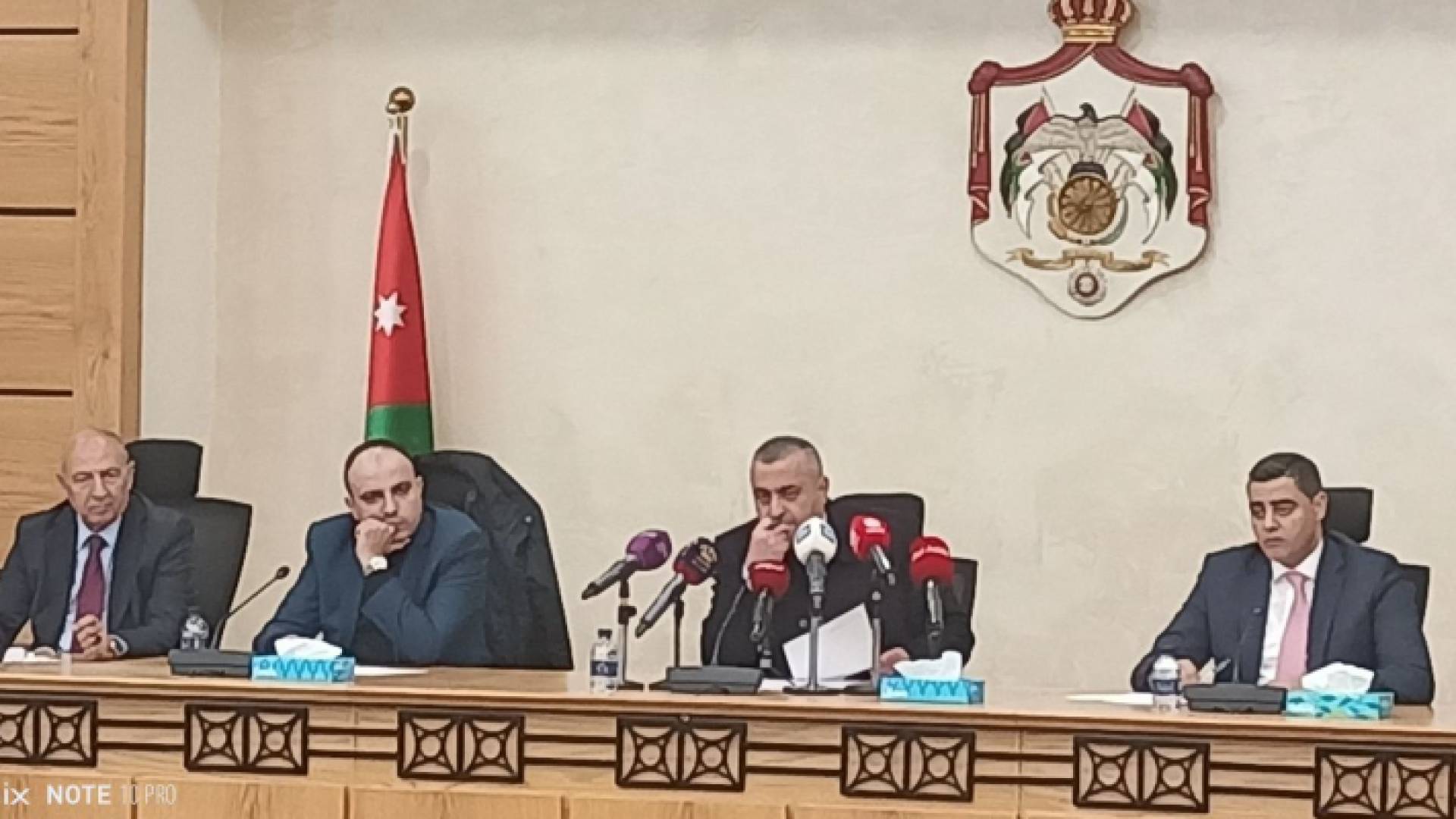 جانب من اجتماع اللجنة