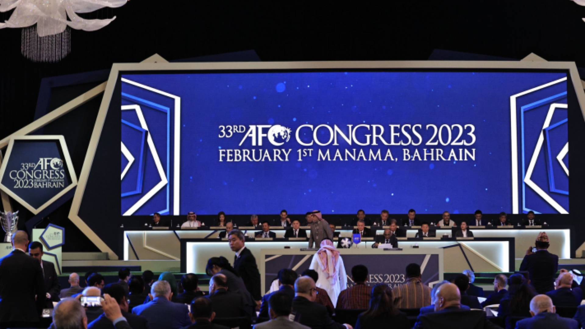 من الاجتماع