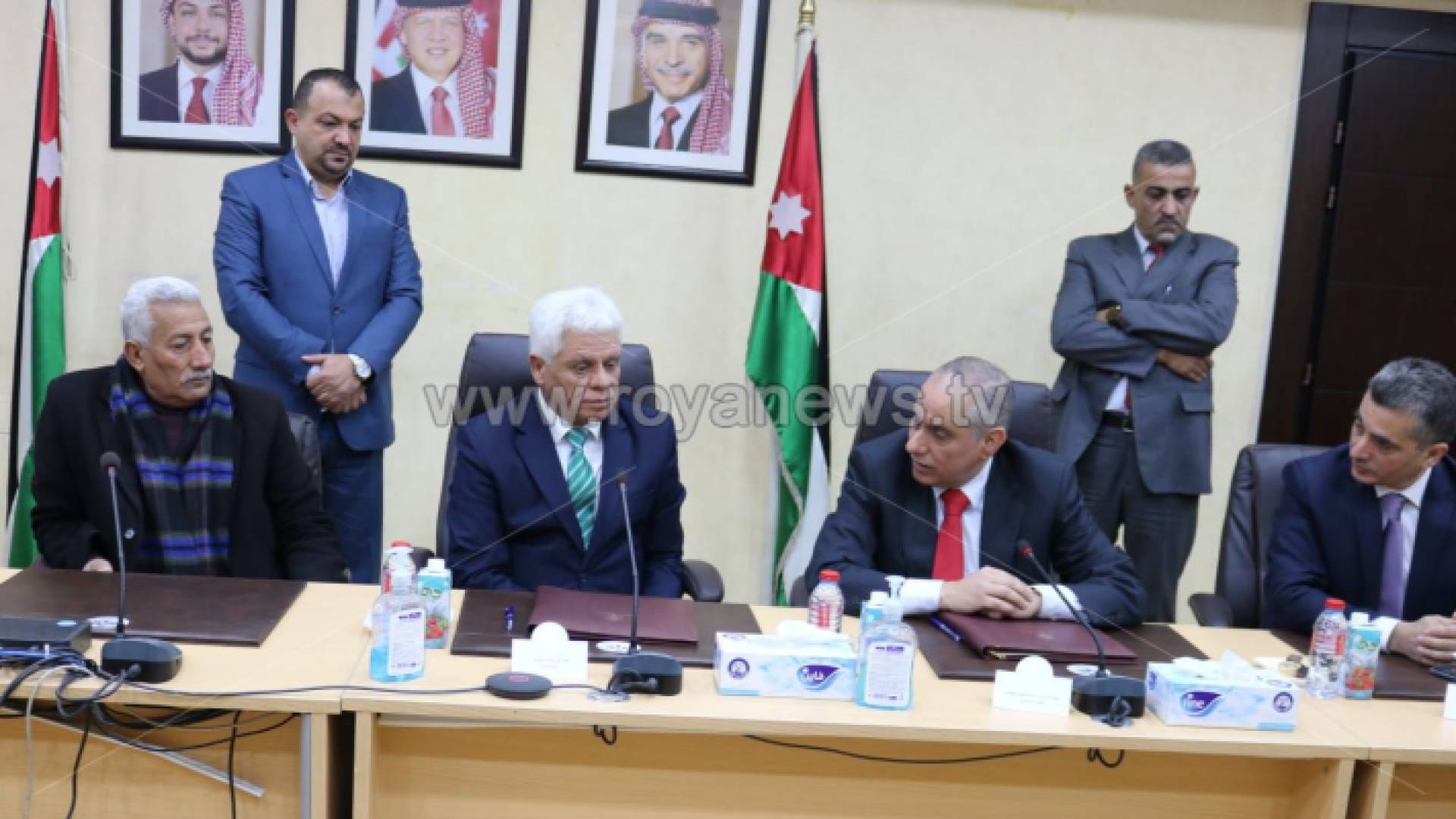 جانب من توقيع المذكرة