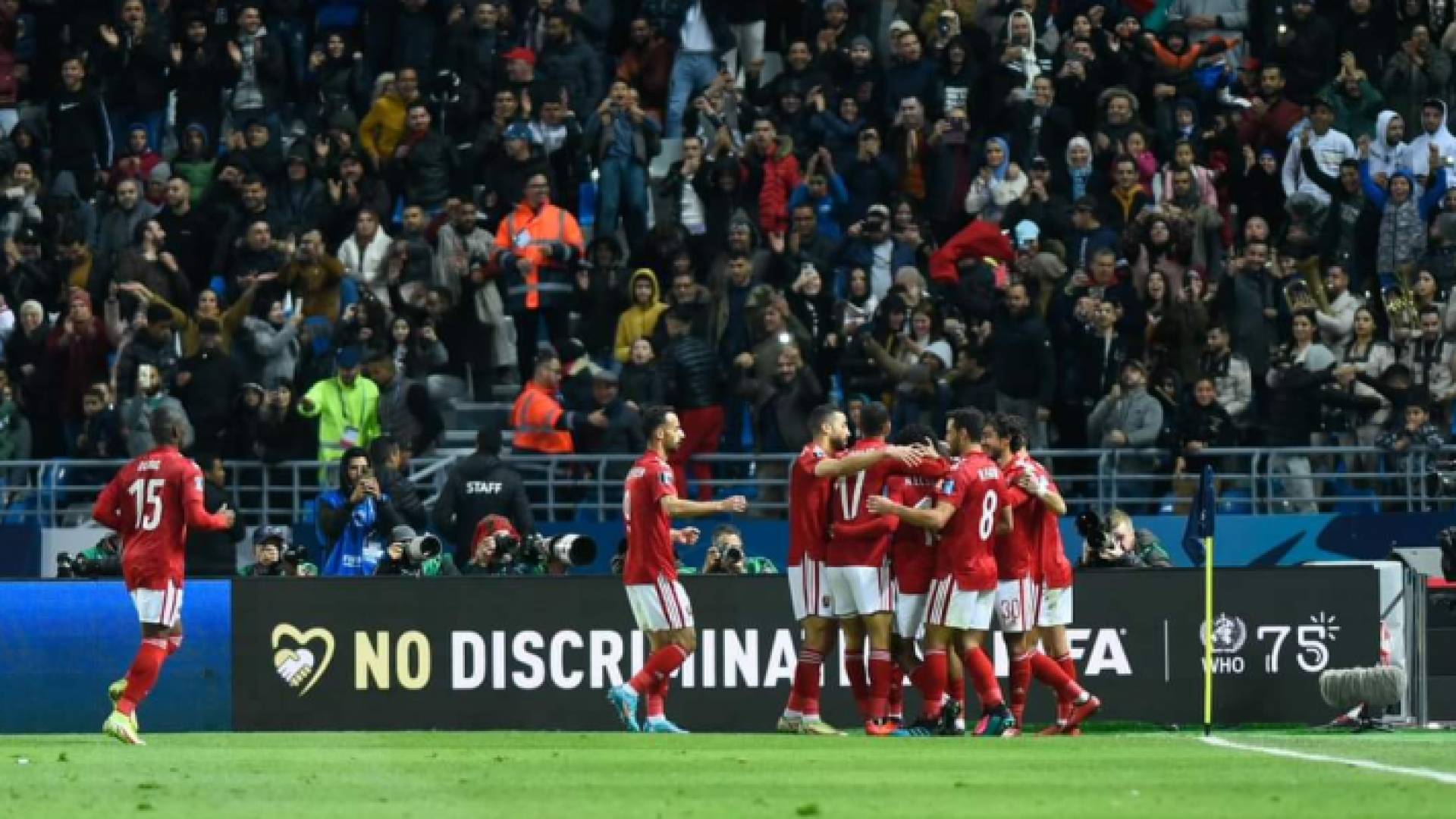 من احتفال لاعبي الأهلي المصري