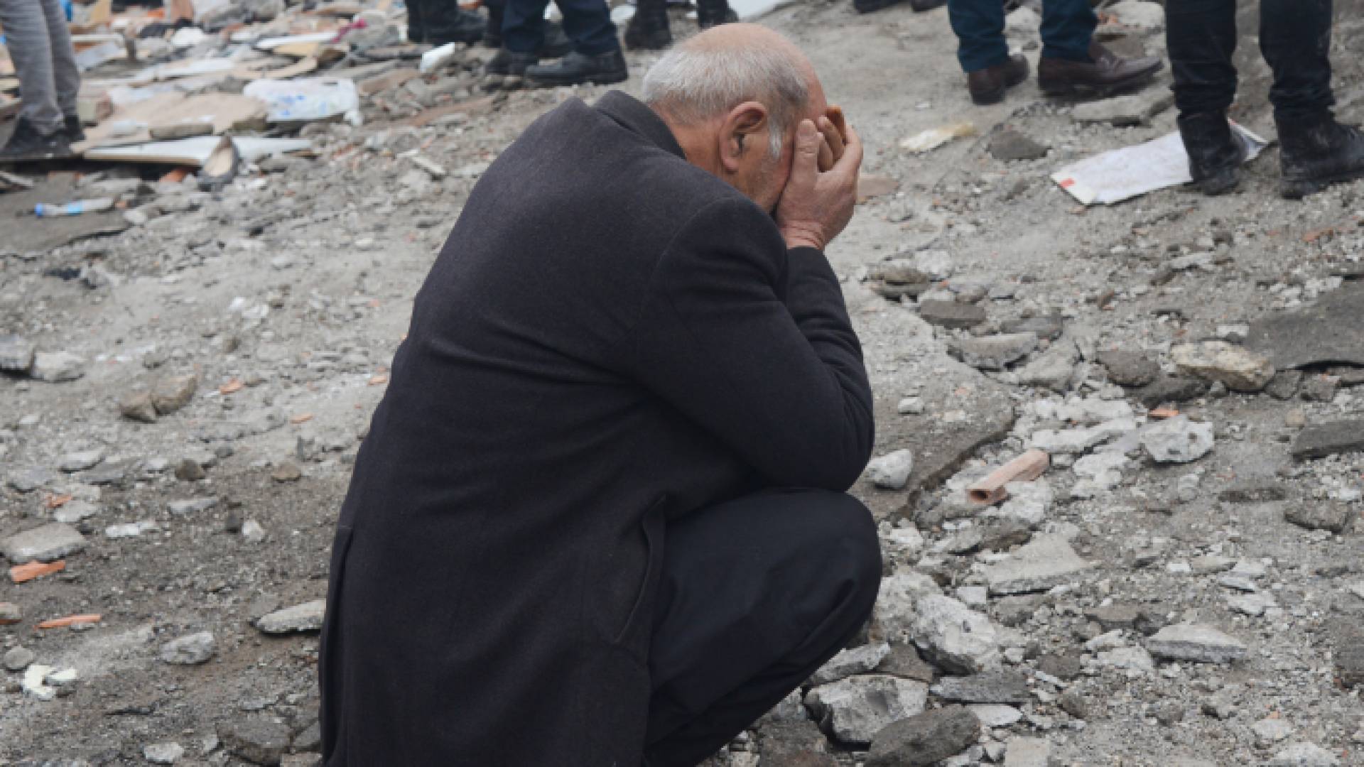 ذوو الضحايا والمصابين في سوريا