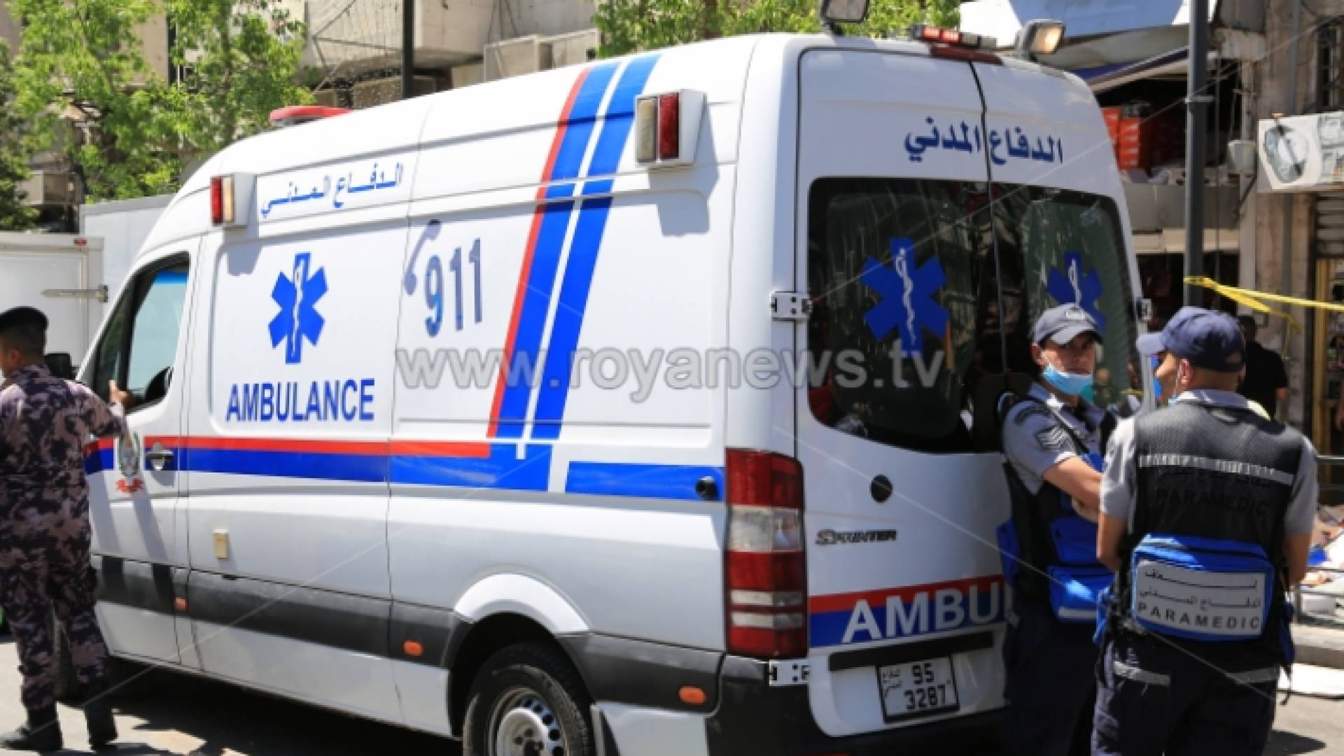 مركبة تابعة للدفاع المدني