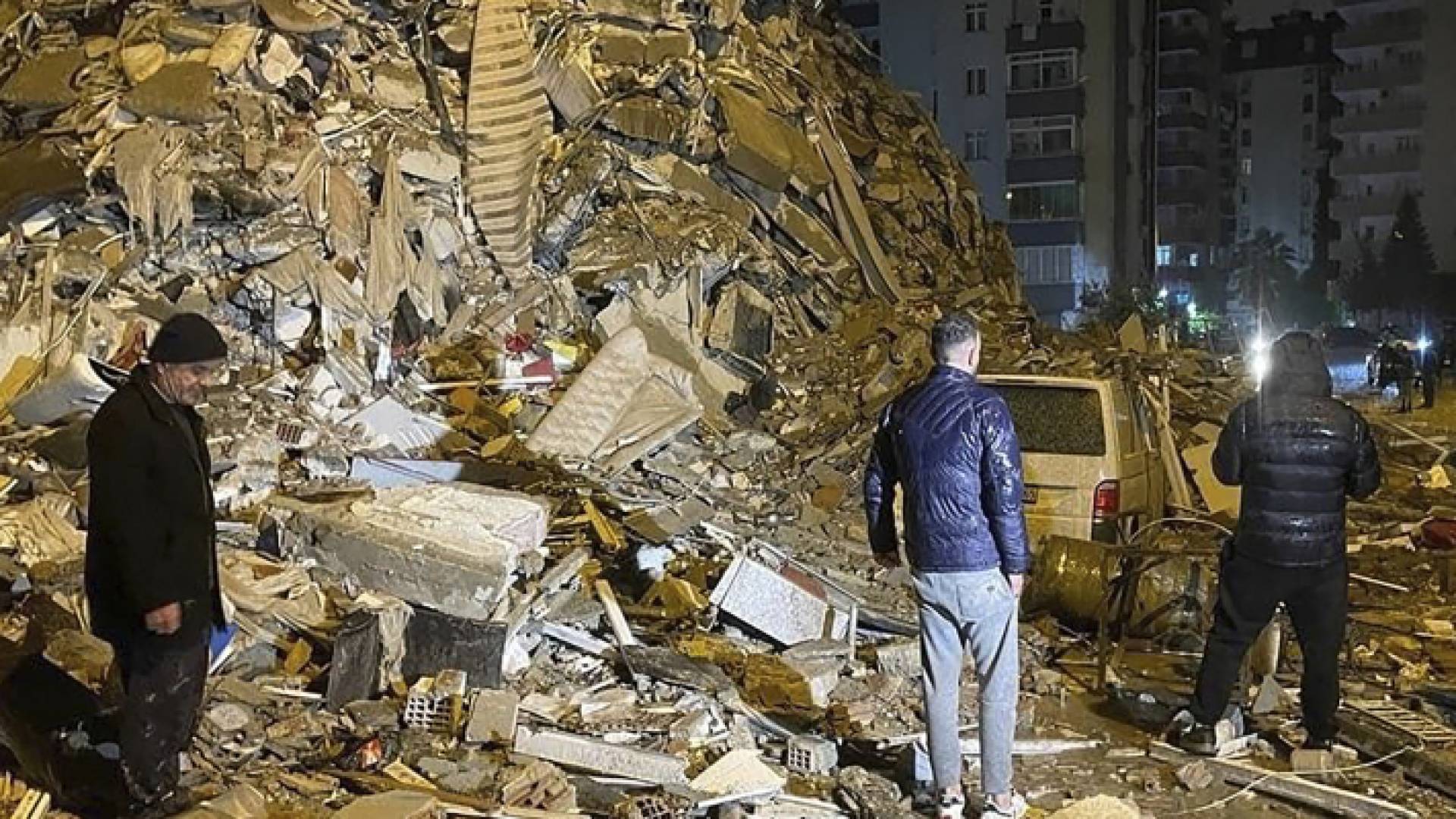 دمار خلفه زلزال تركيا