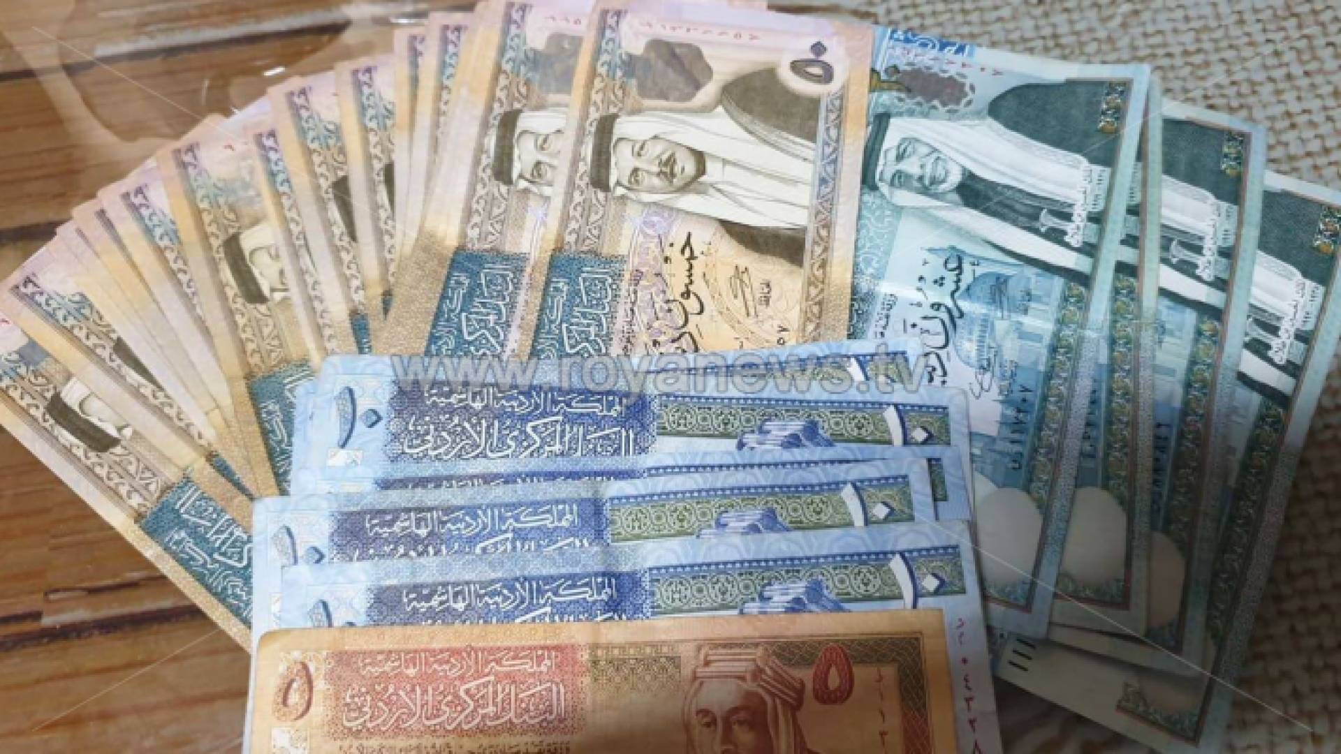 مبالغ نقدية أردنية