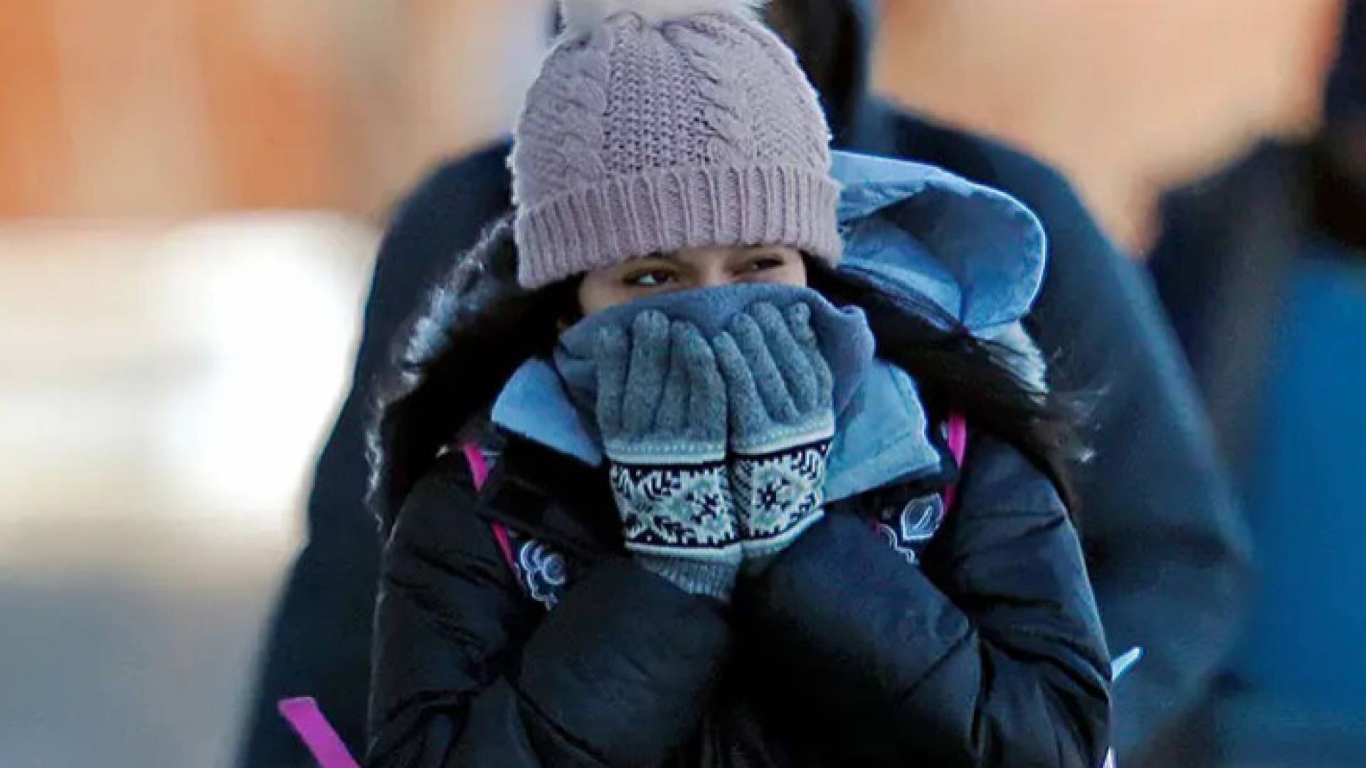 فتاء تسير في أجواء باردة