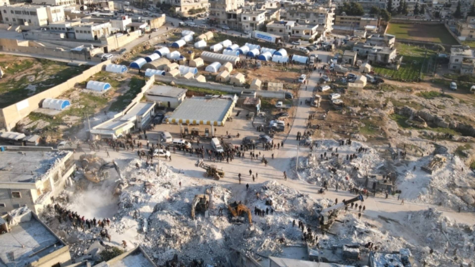 أعمال صيانة في محيط سد التلول