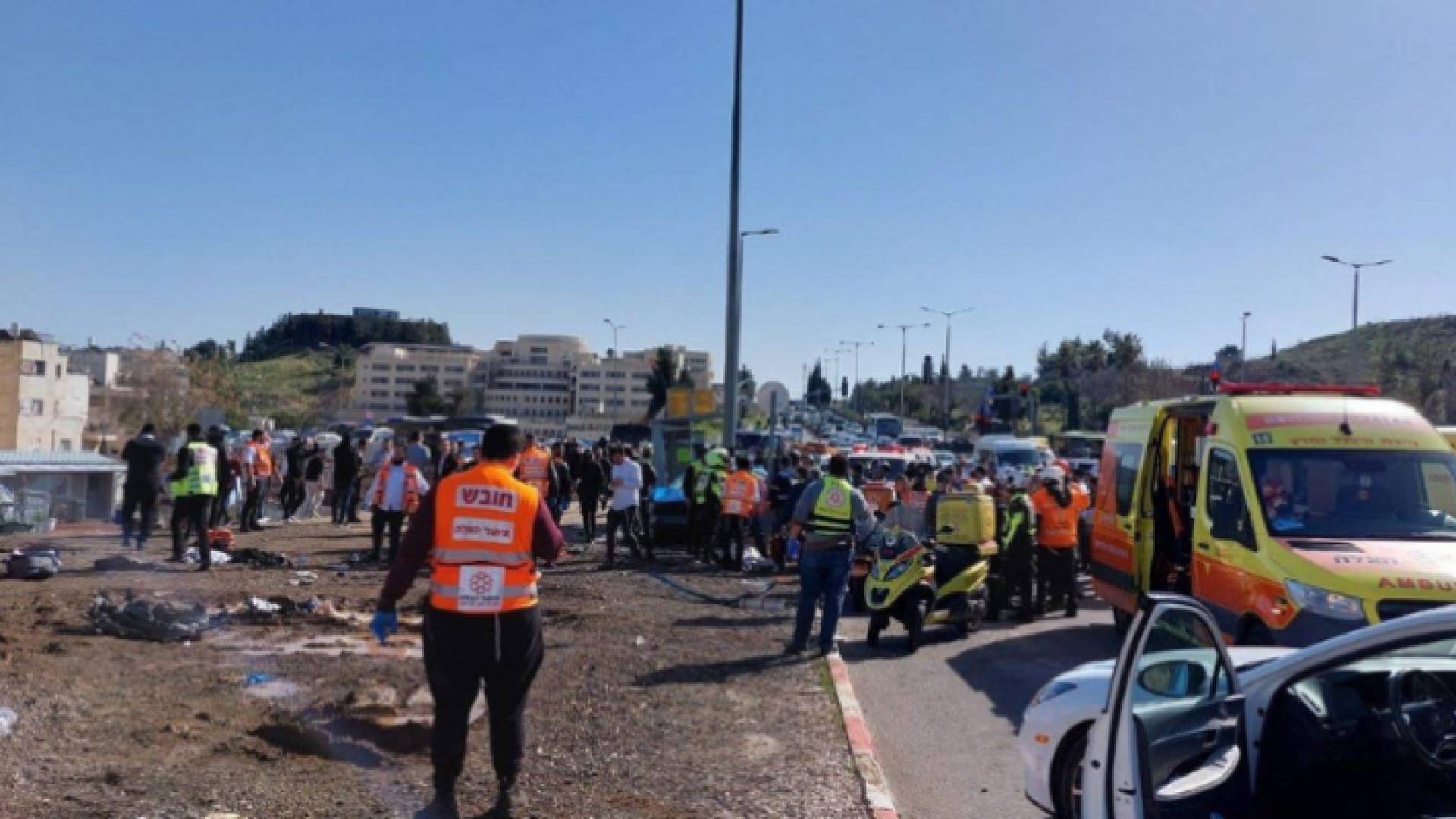 صورة من موقع عملية الدعس التي نفذها فلسطيني في القدس