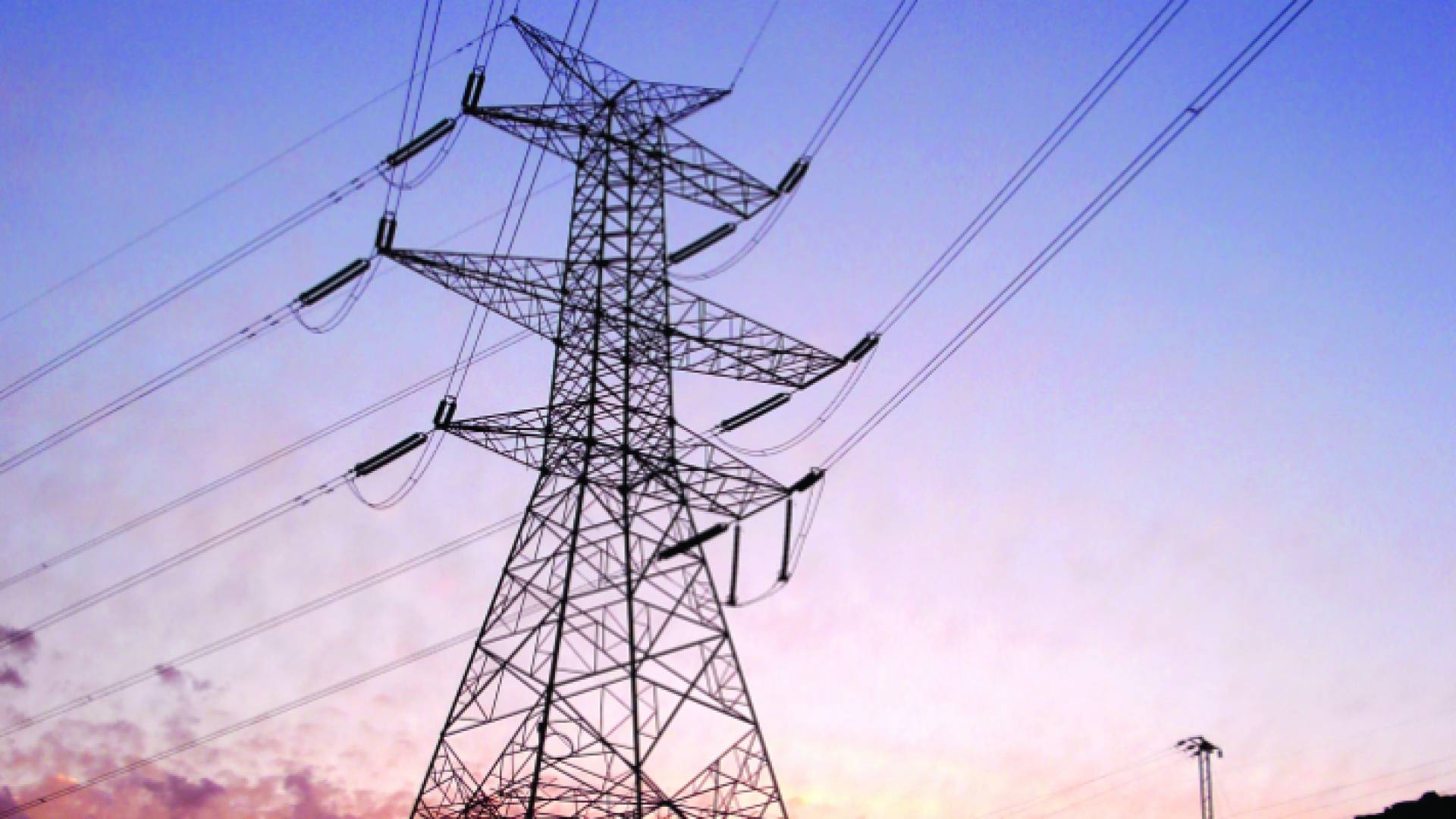 عمود كهرباء