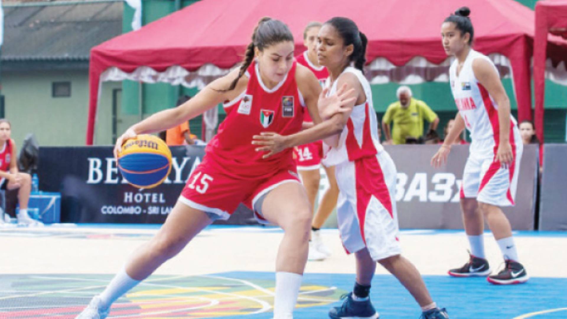 لاعبة المنتخب الوطني ماريا الحن