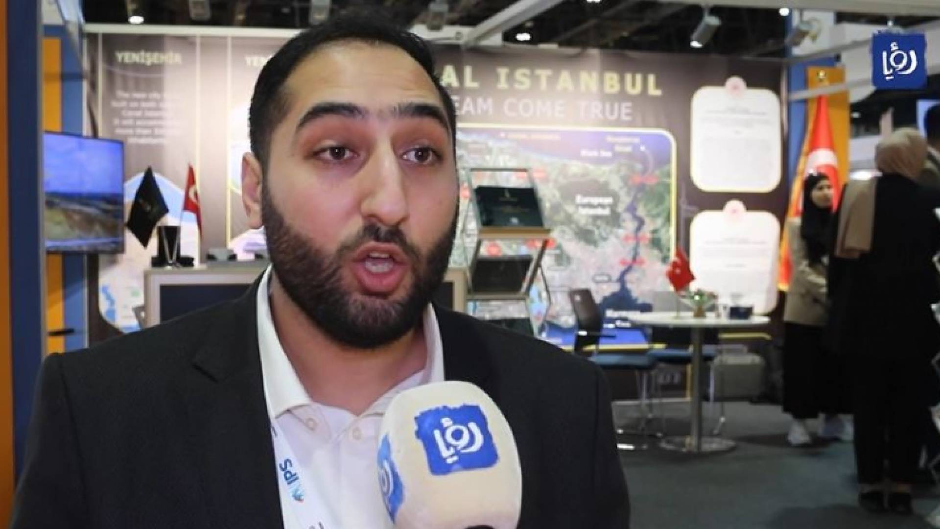 مشهد من التقرير