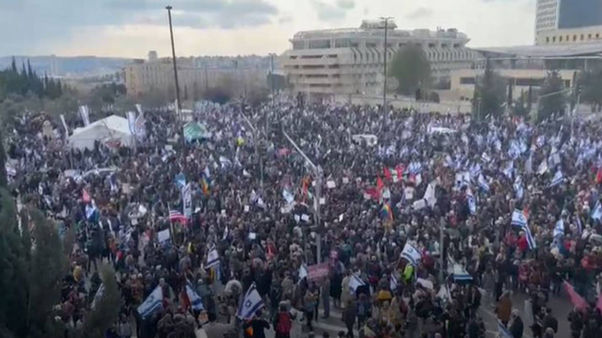 المسيرة الحاشدة ضد حكومة نتنياهو