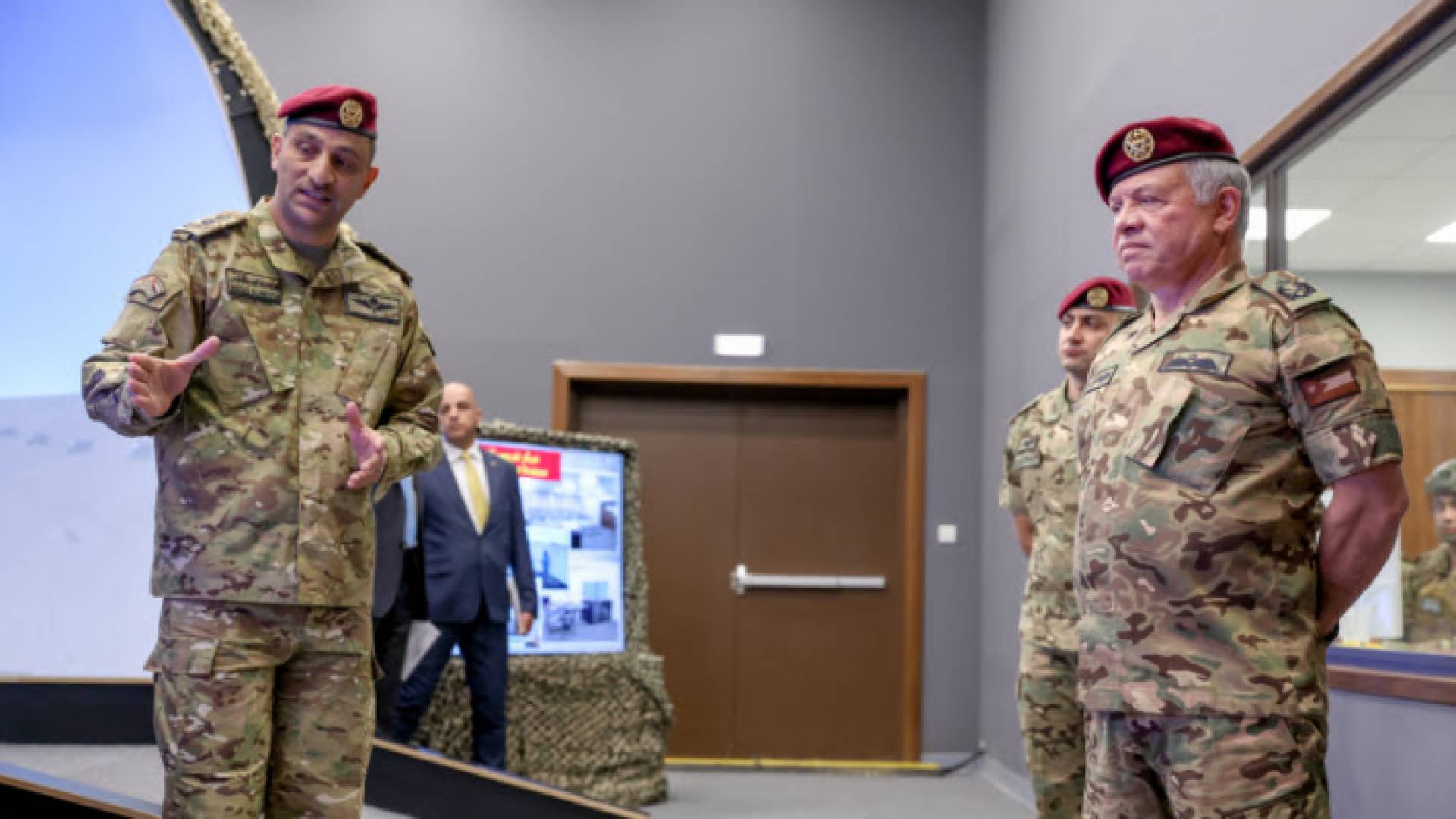 جانب من زيارة الملك