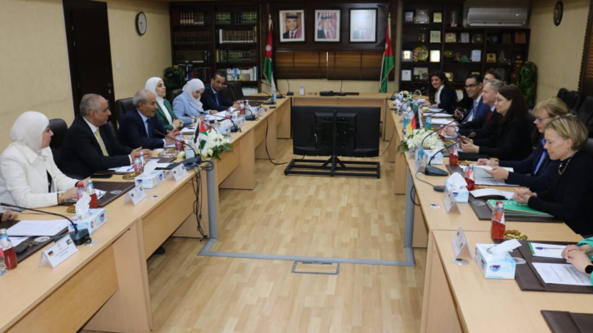 جانب من اللقاء