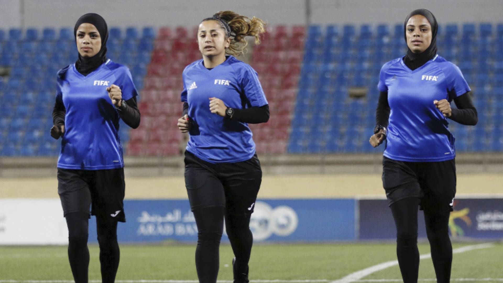 اسراء المبيضين واسلام وصابرين العبادي