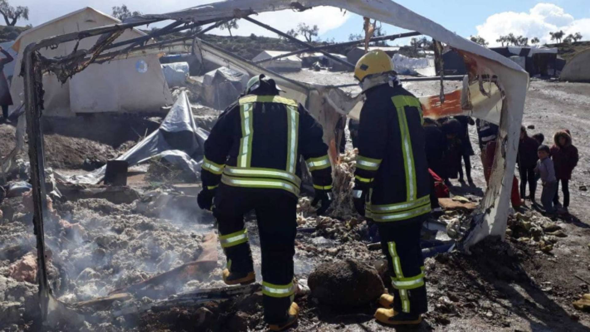 كوادر الدفاع المدني