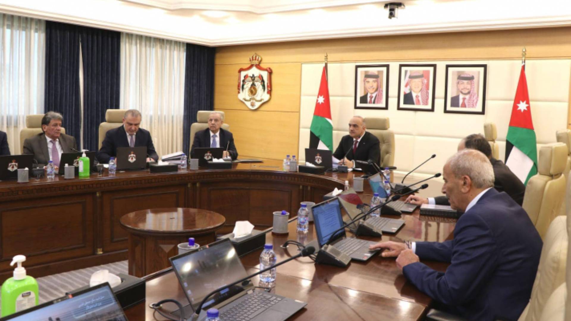 مجلس الوزراء