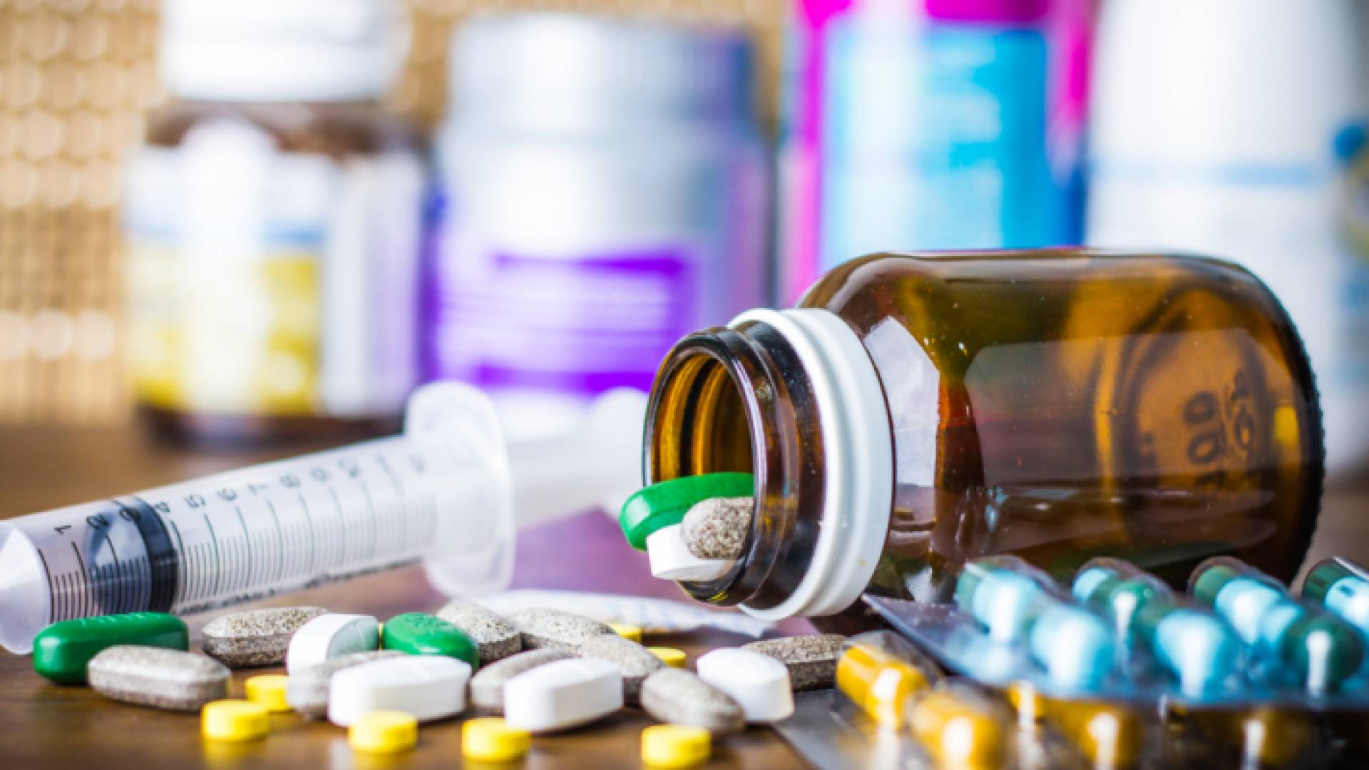 أنواع مختلفة من الأدوية