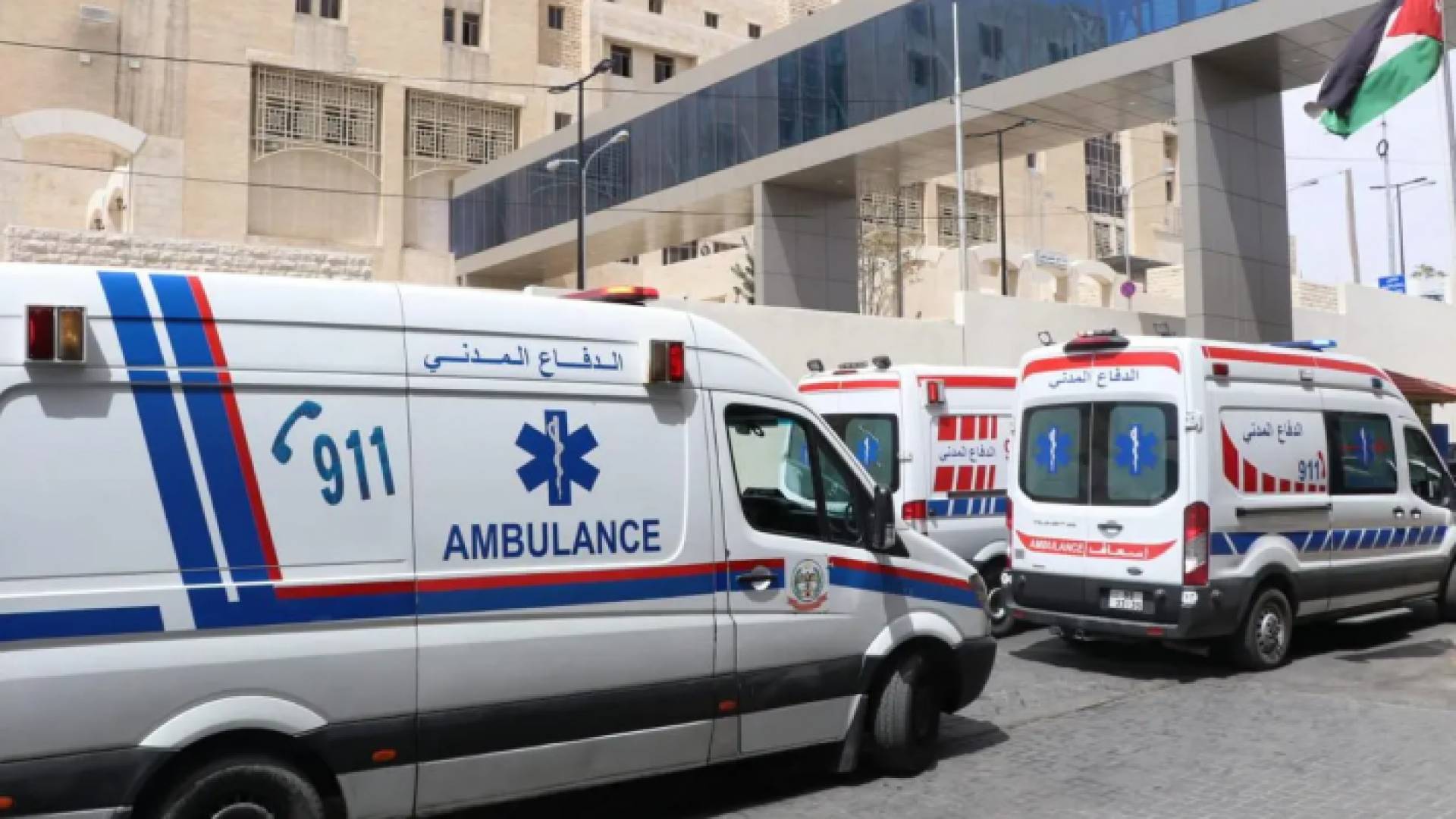 مركبات الدفاع المدني