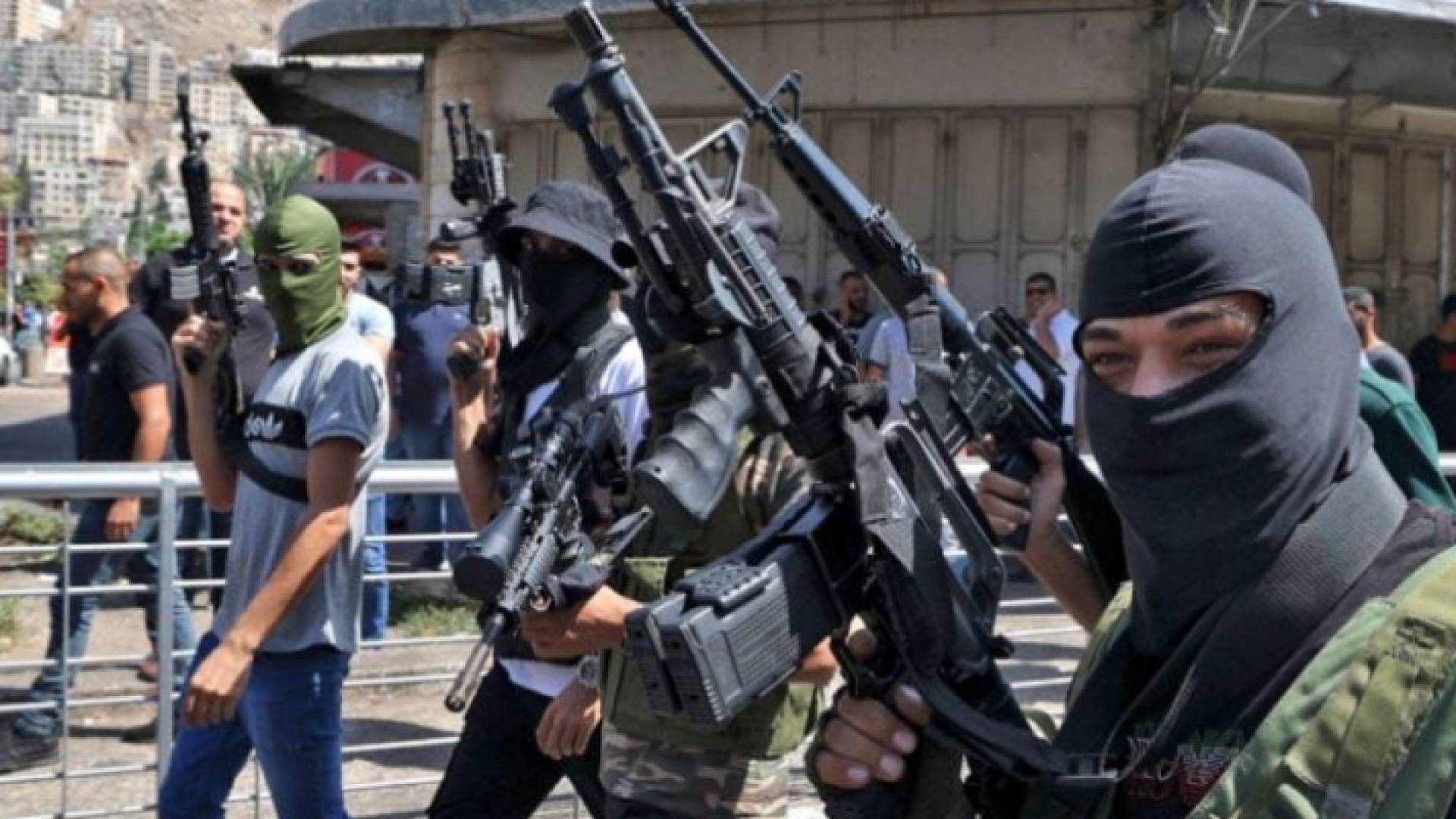 عناصر من عرين الأسود