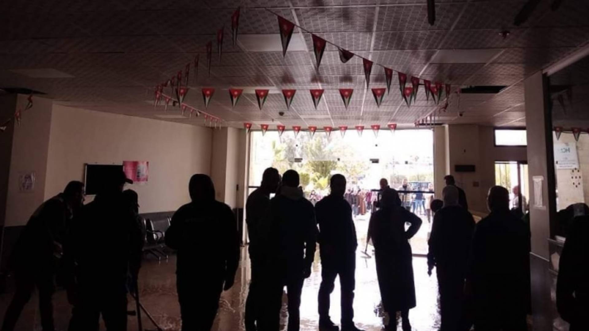 الصورة من مستشفى الأمير حسين