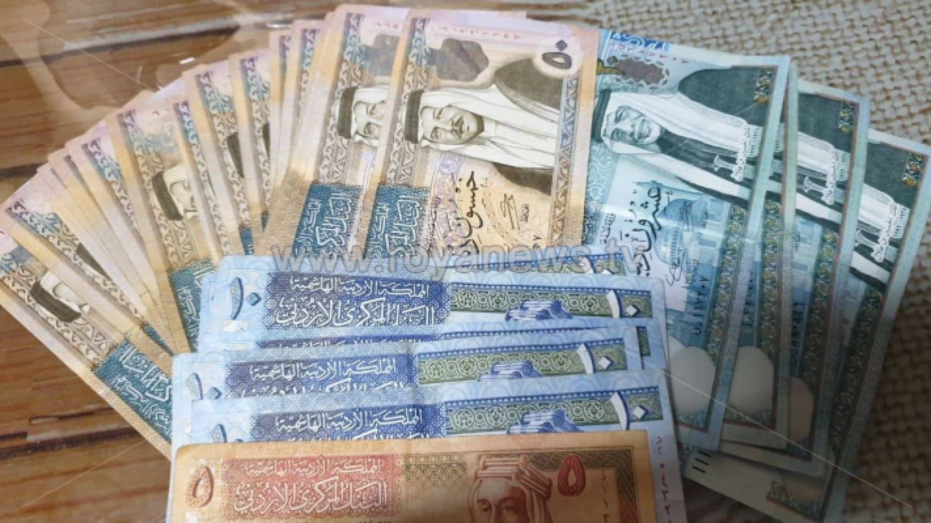 مبالغ نقدية أردنية