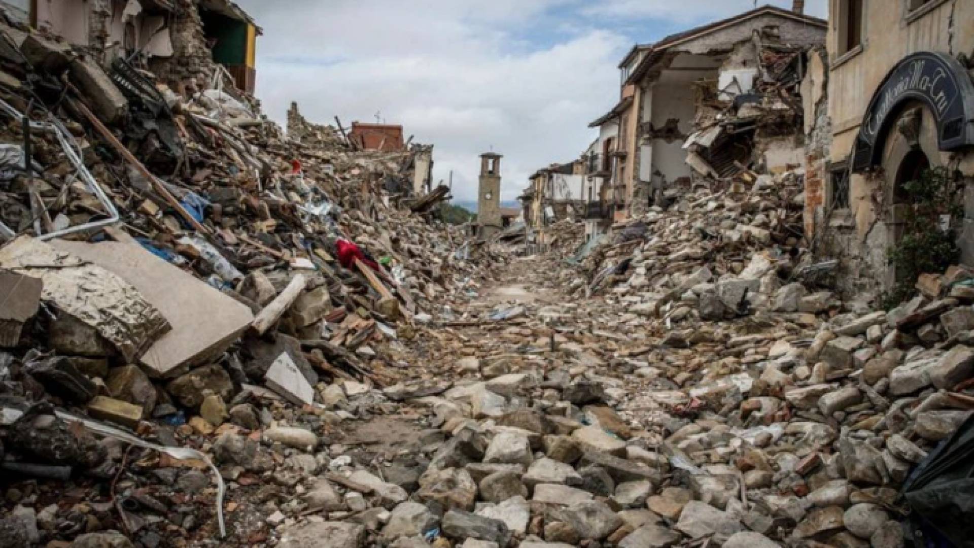 دمار خلفه زلزال تركيا