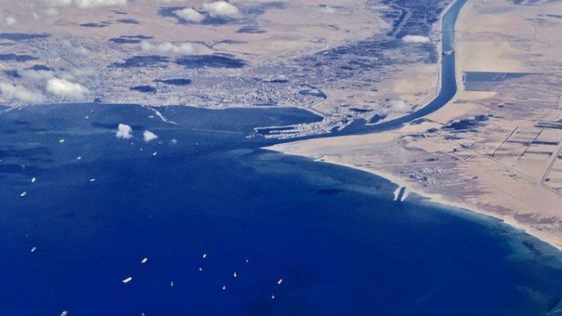 صورة تعبيرية لقناة السويس المصرية