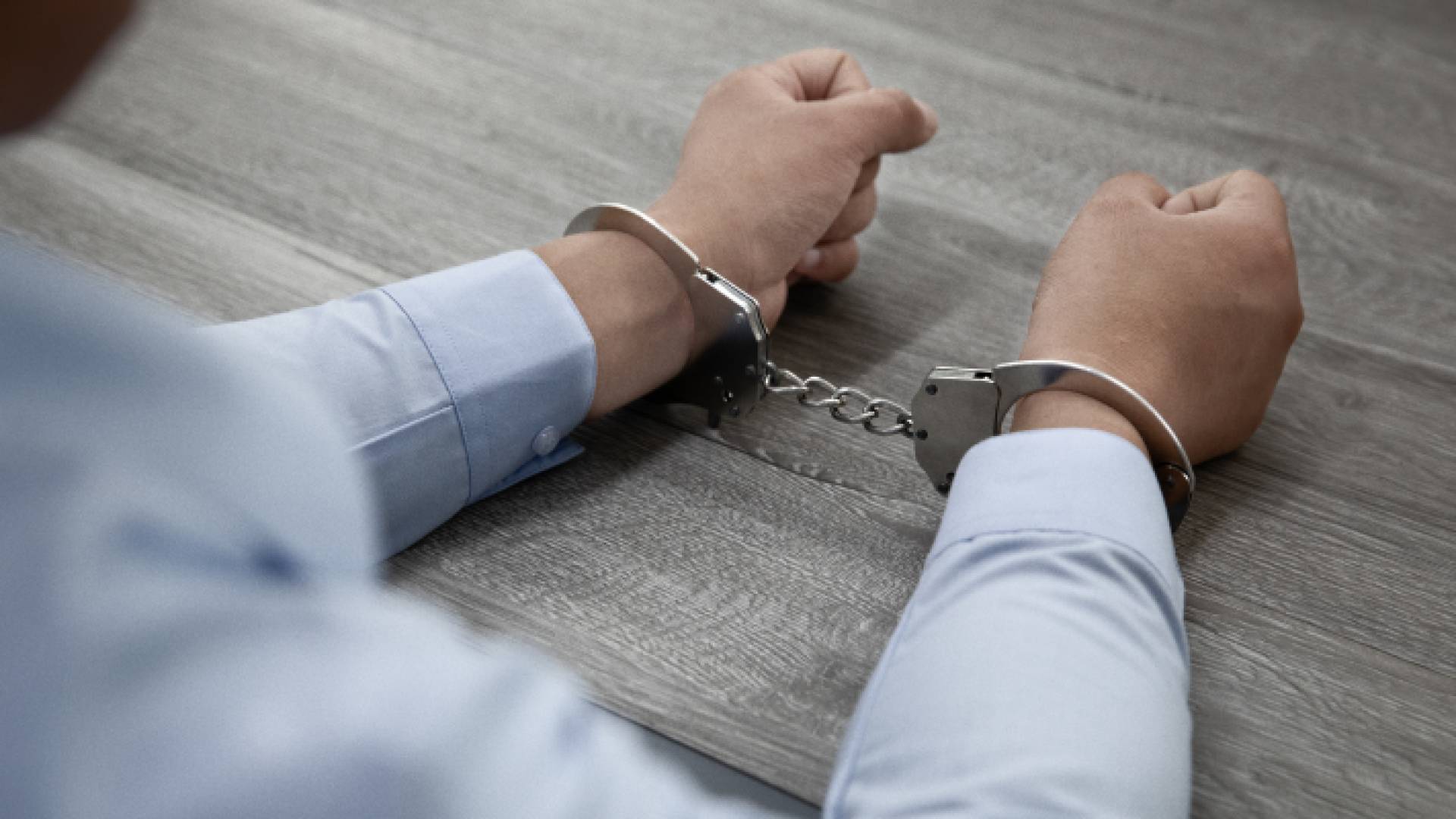 القبض على أحد الأشخاص