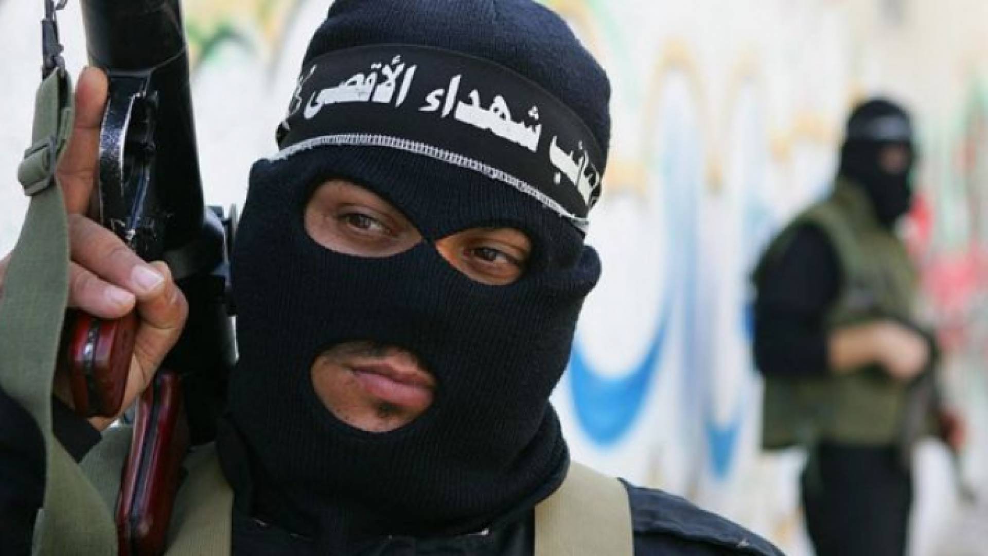 أحد أفراد كتائب شهداء الأقصى