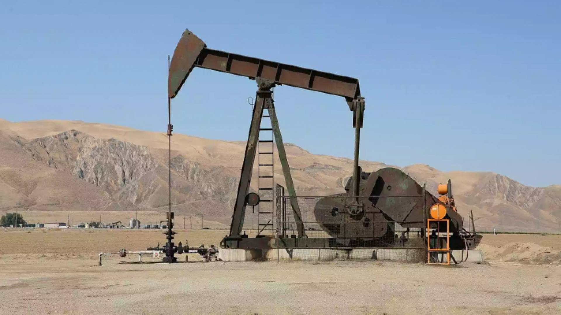 التنقيب عن النفط