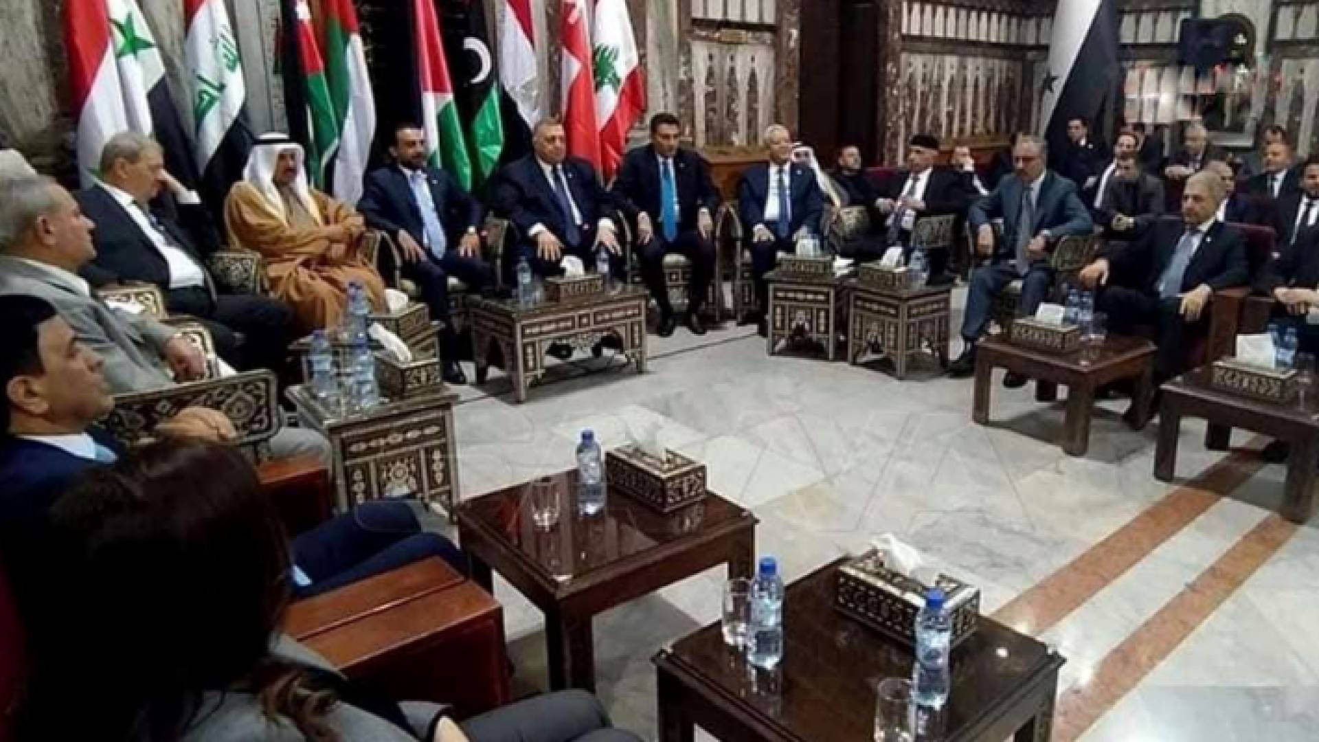 جانب من اللقاء