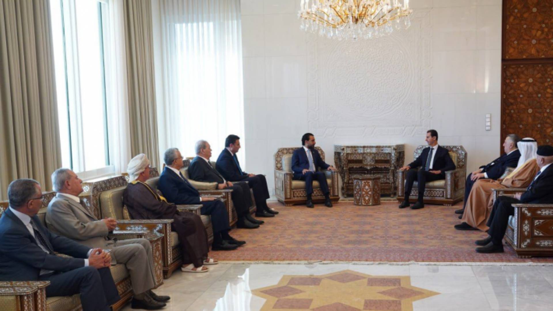 الصورة من اللقاء