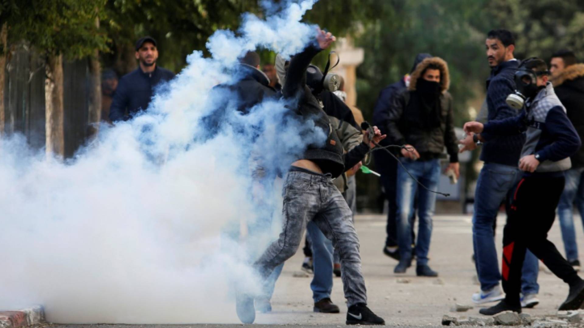 مواجهات بين الفلسطينيين وقوات الاحتلال