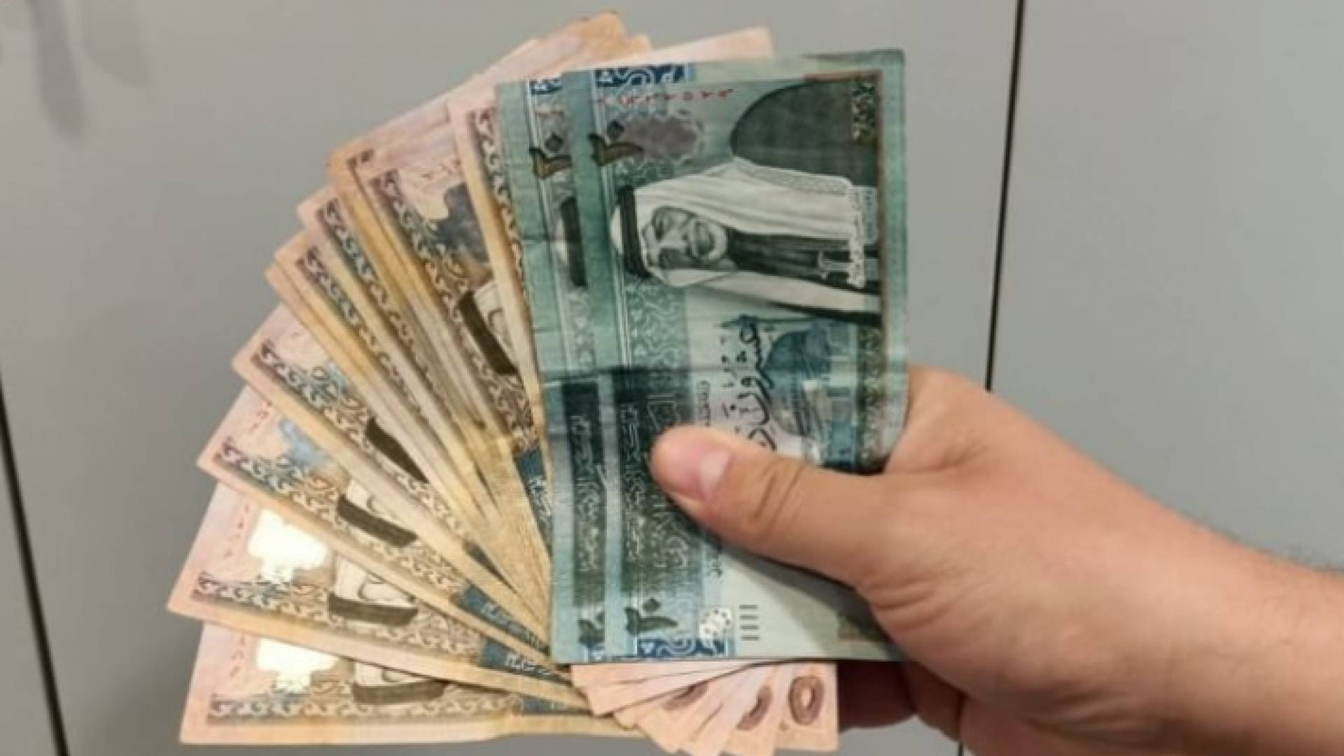 مبالغ نقدية أردنية