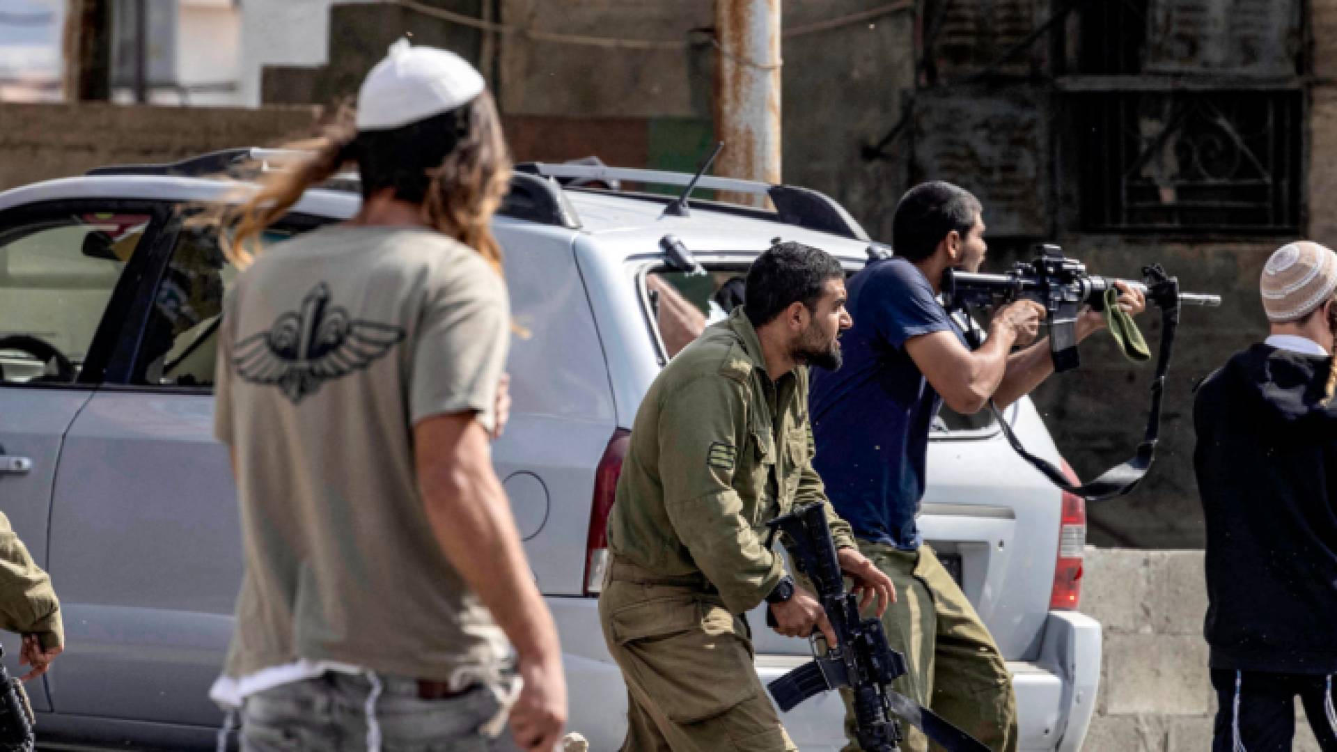 مستوطنون متطرفون