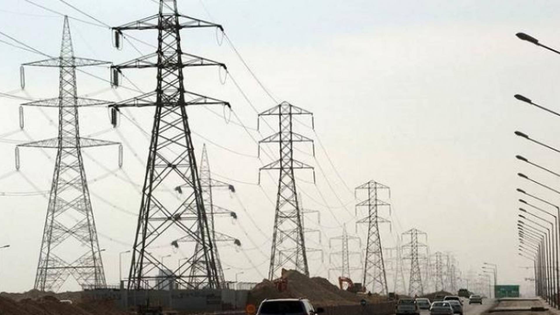 أعمدة كهرباء