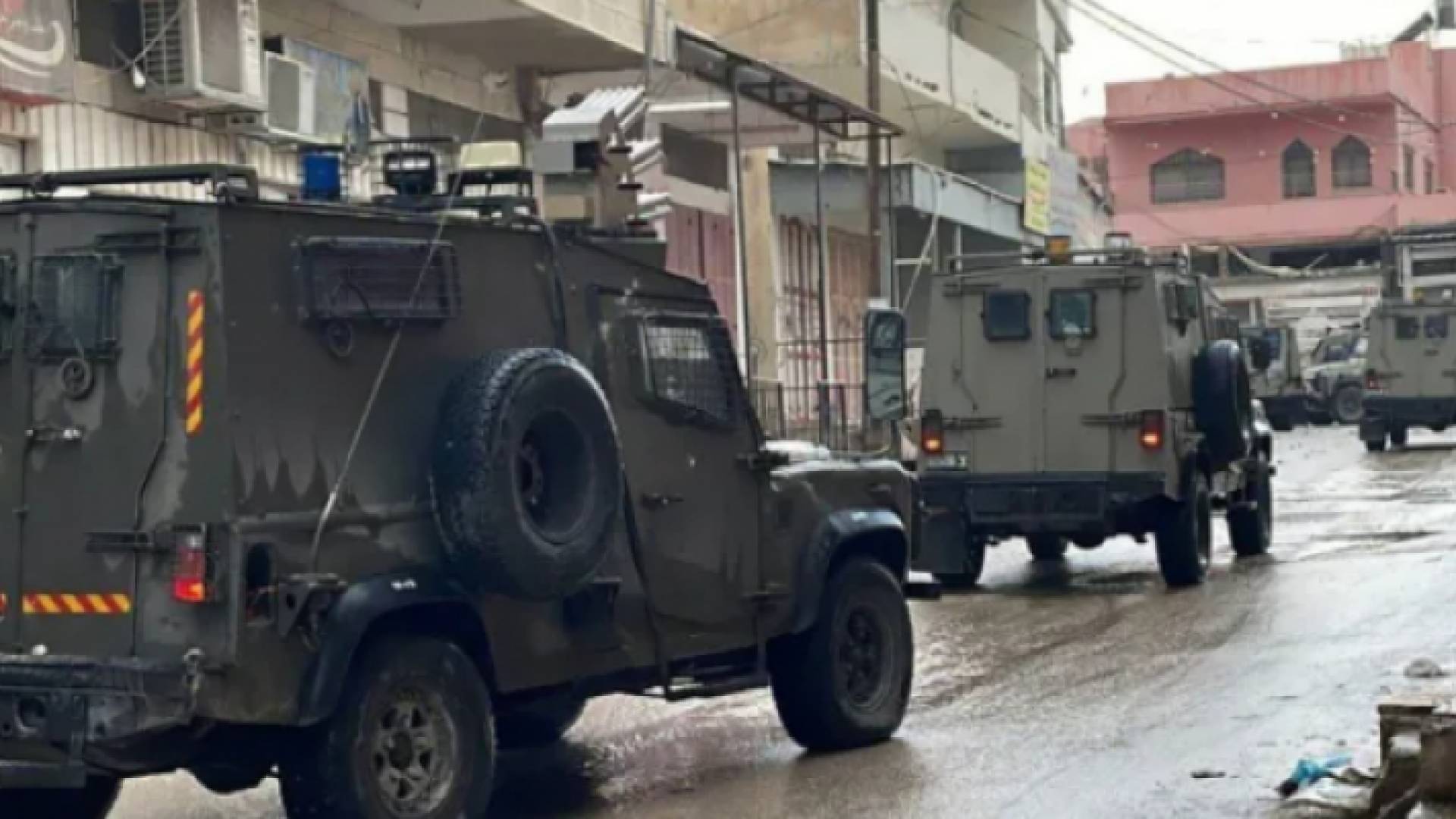 جيبات تابعة لقوات الاحتلال الإسرائيلي