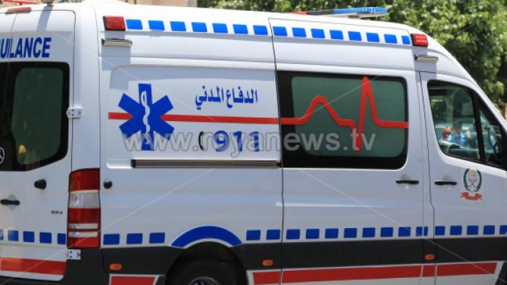 مركبة تابعة للدفاع المدني