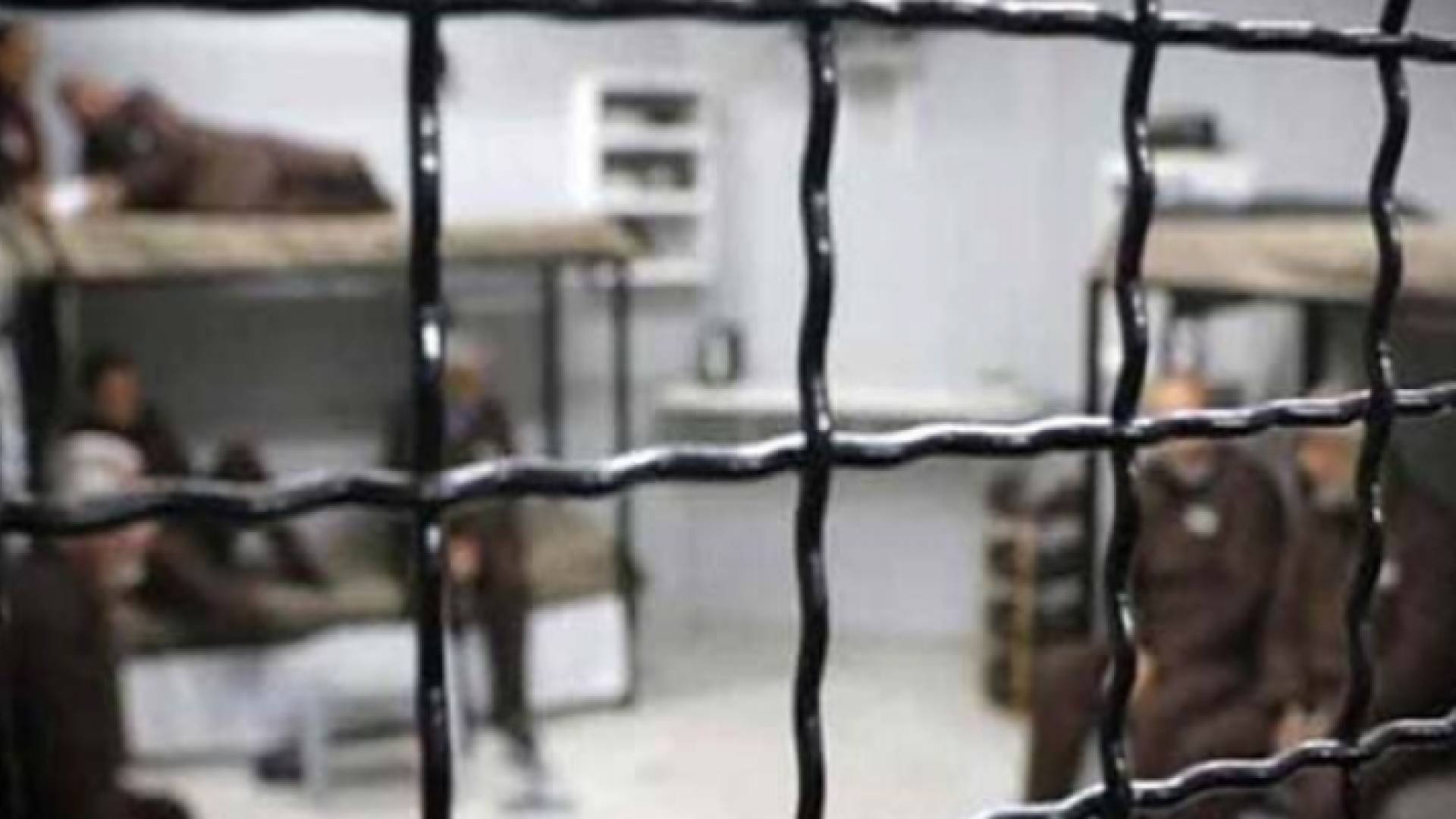 أسرى في سجون الاحتلال