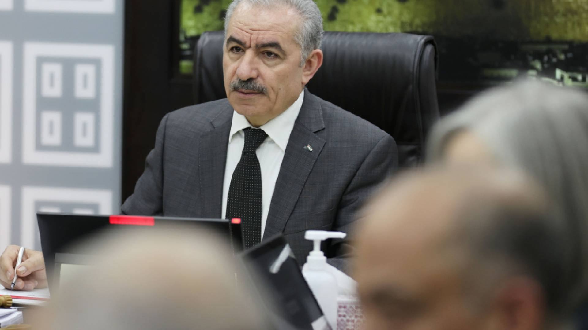 رئيس الوزراء الفلسطيني محمد اشتية