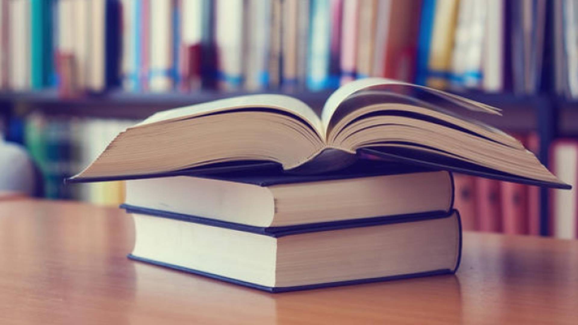 مجموعة كتب "تعيرية"