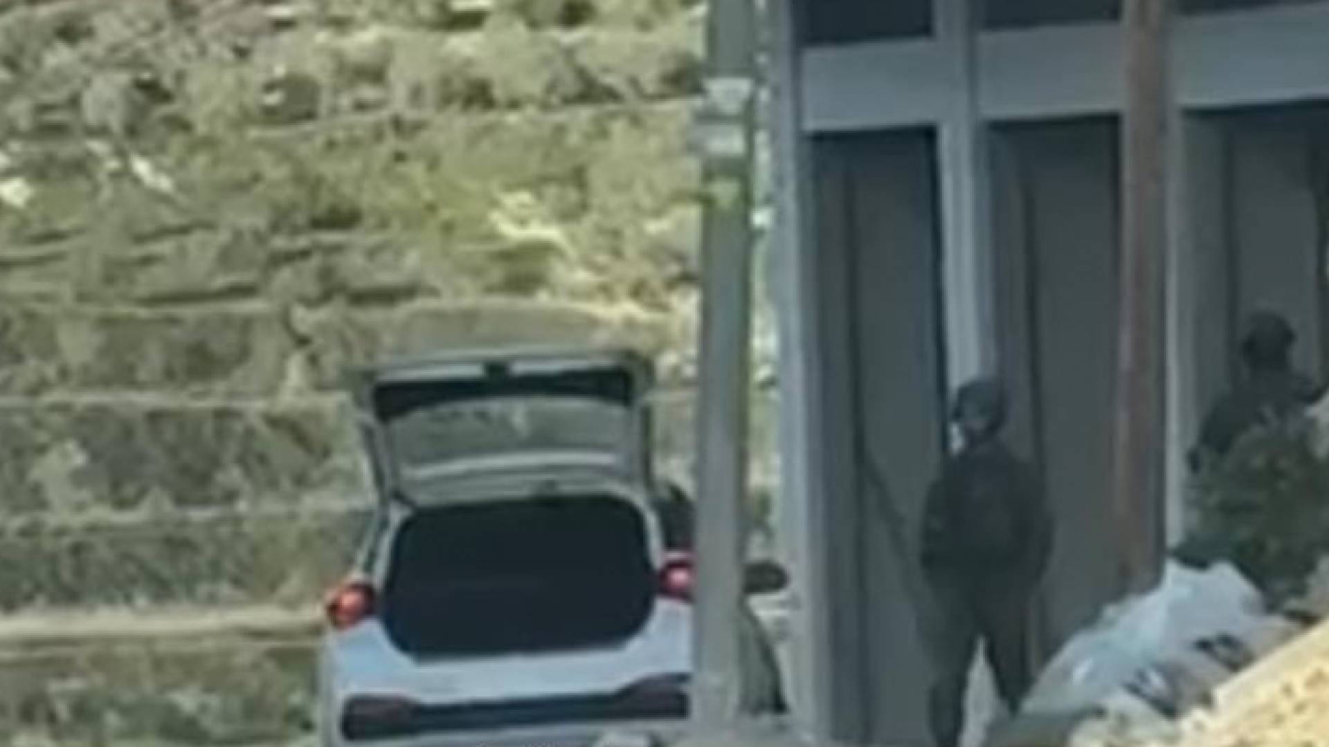 صورة المركبة التي استهدفها قوات الاحتلال